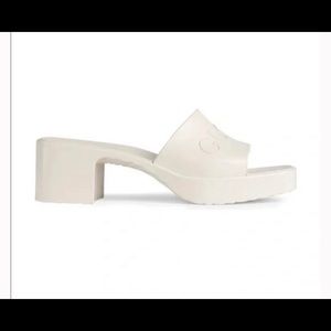 GUCCI LOGO RUBBER SLIDE